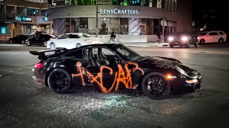 Dolor, mucho dolor: Este Porsche 911 GT3 RS ha sido vandalizado durante las protestas de Los Ángeles