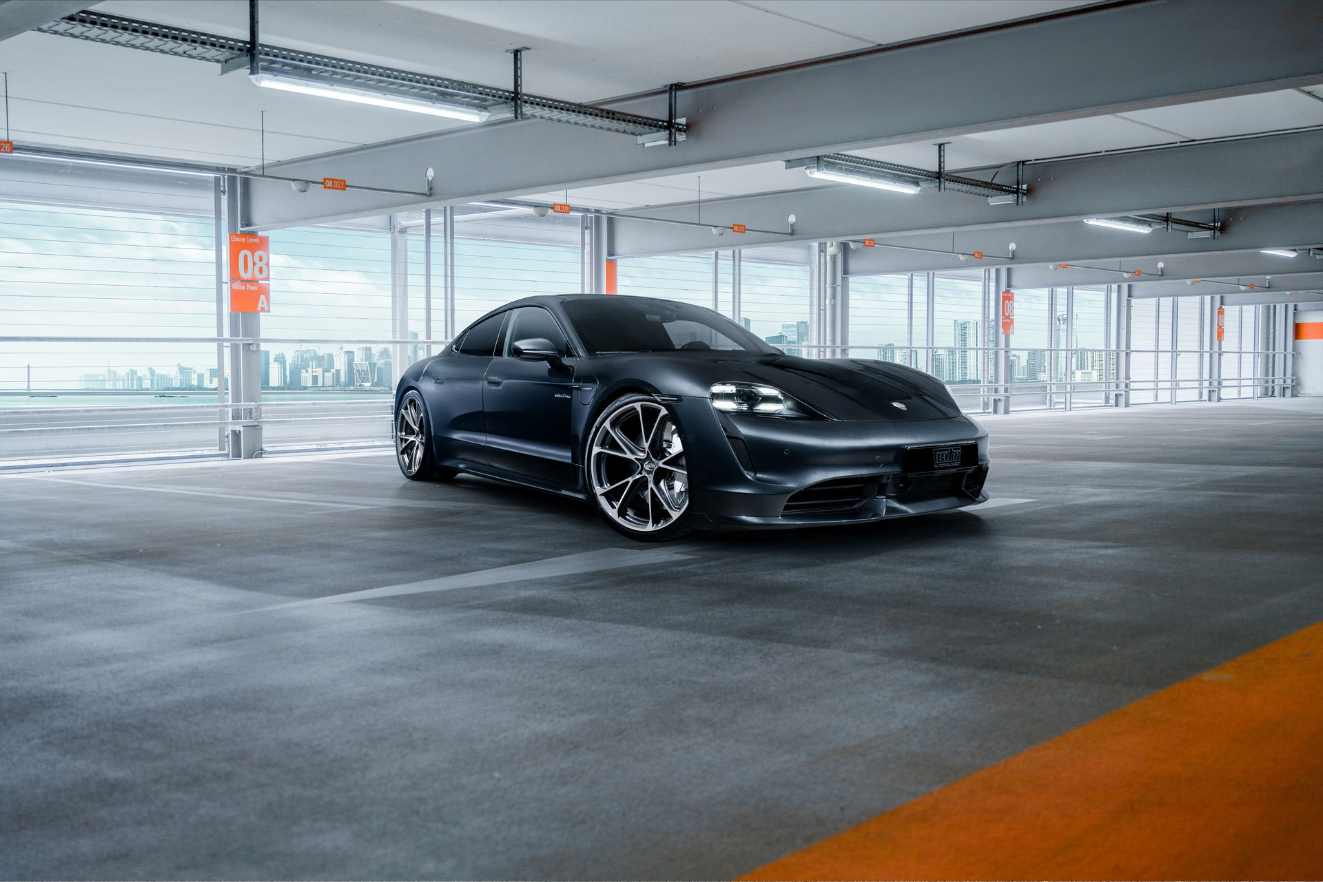 TechArt hace el primer acercamiento al Porsche Taycan
