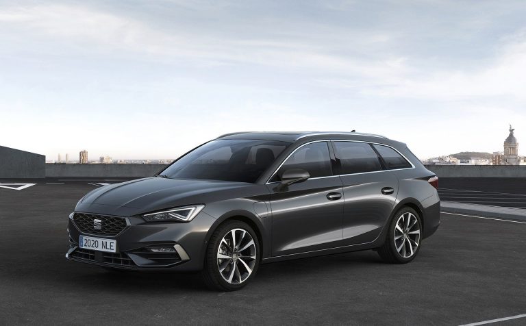 El SEAT León e-Hybrid con 204 CV ya tiene precio en España