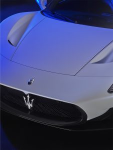 Maserati-MC20-11