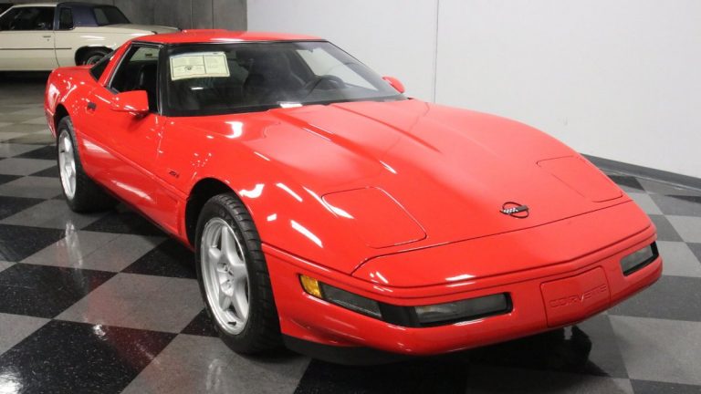 Este Chevrolet Corvette ZR1 de 1995 sólo tiene 43 kilómetros y está a la venta