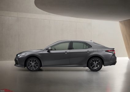 Toyota-Camry-2020-8