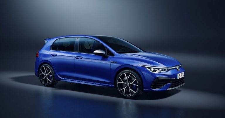 El Volkswagen Golf R 8 llega a España y este es su precio