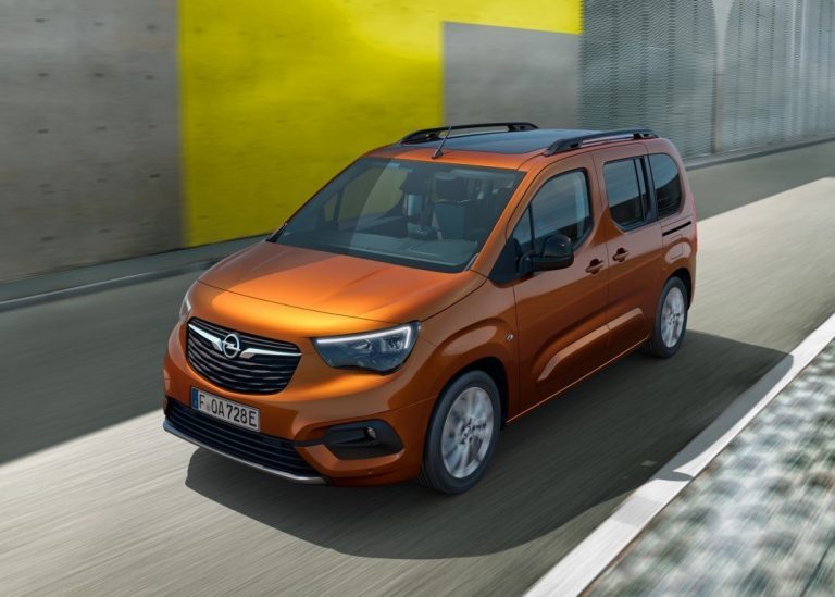 Opel Combo-e Life: Furgoneta eléctrica para pasajeros