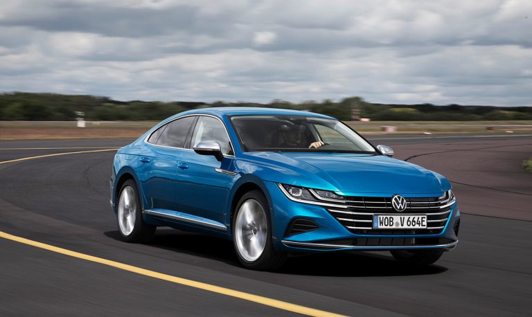 El Volkswagen Arteon eHybrid llega a España: 43.960 euros por la versión híbrida