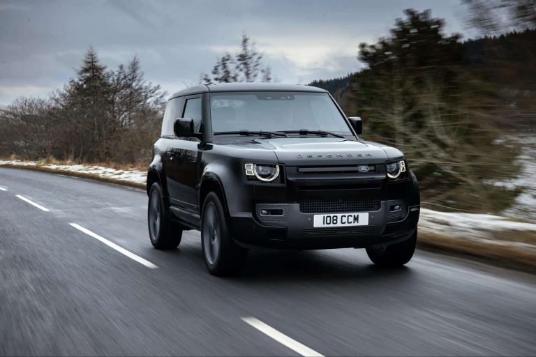 Land Rover Defender 2022: Ahora con el motor V8 de 525 CV