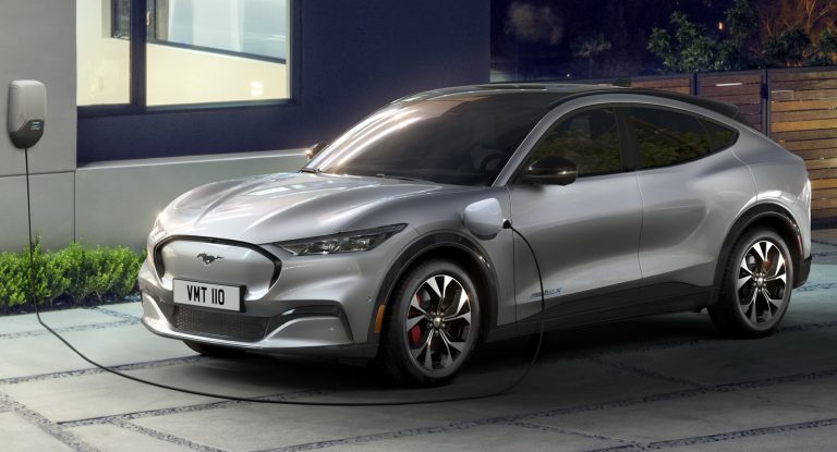 El Ford Mustang Mach-E a revisión: Los tornillos del subchasis están defectuosos