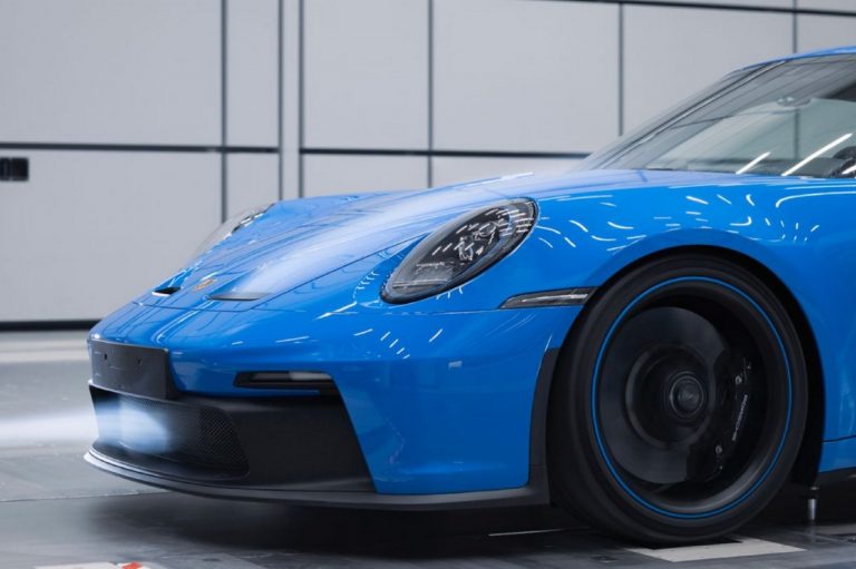 Va de pruebas extremas: El Porsche 911 GT3 aguanta 5000 km a 300 km/h para poner a prueba su motor
