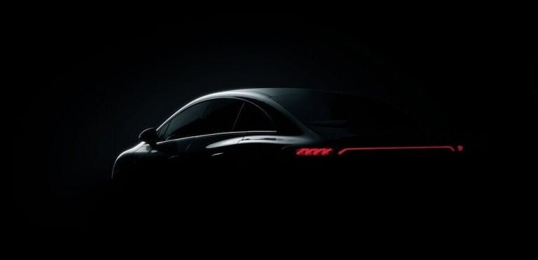 Así son las primeras imágenes del Mercedes EQE: ¿Con Tesla en el punto de mira?