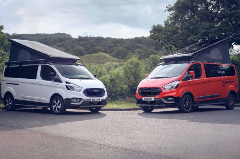 La Ford Transit Custom Nugget suma los acabados Active y Trail: Que siga la fiesta camper