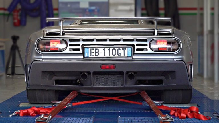 Así de bien suena el Bugatti EB110 en un banco de potencia