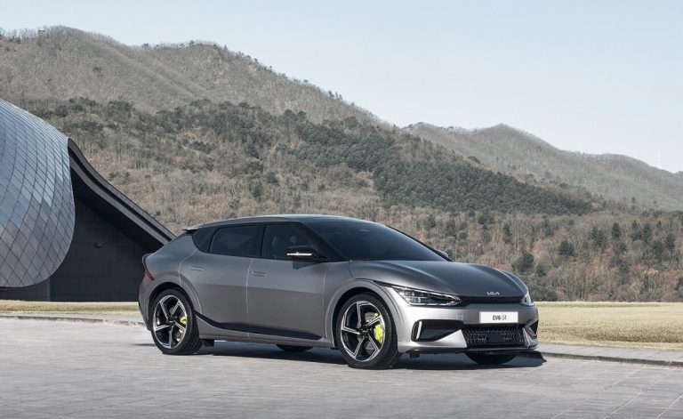 KIA confirma cuándo dejará de comercializar modelos de combustión: ¿Demasiado tarde?