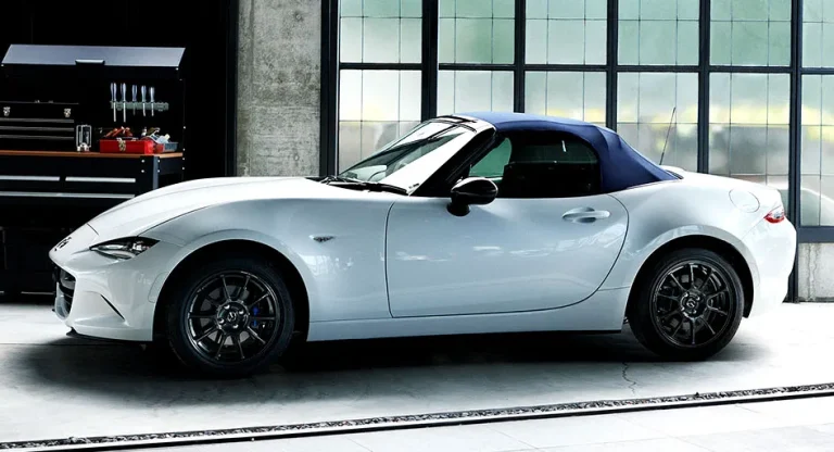 Mazda confirma la nueva generación del MX5: Seguirá siendo propulsión trasera con motor gasolina