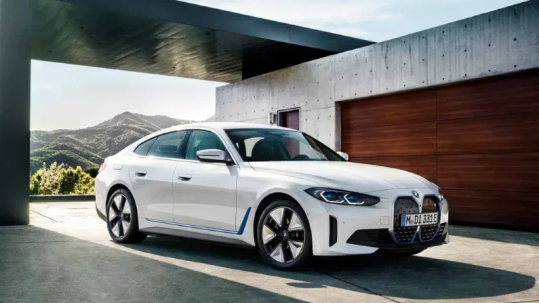 BMW i4 eDrive35: Así es la nueva versión de acceso con 490 kilómetros de autonomía