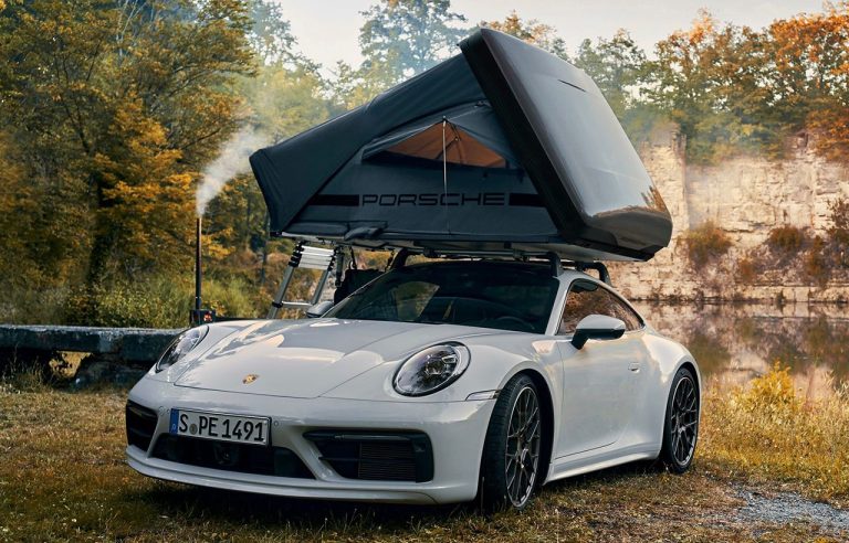 Ahora puedes irte de acampada con tu Porsche 911 y dormir en el techo