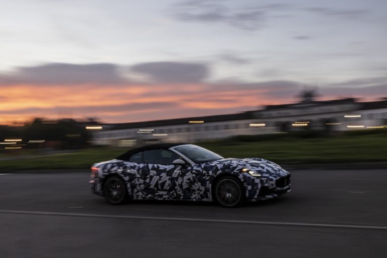 El Maserati GranCabrio Folgore eléctrico comienza a mostrar sus formas