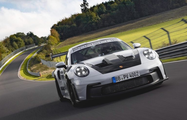 El Porsche 911 GT3 RS 2023 vuelve a hacer historia en el Infierno Verde completando una vuelta en 6:49.328 minutos