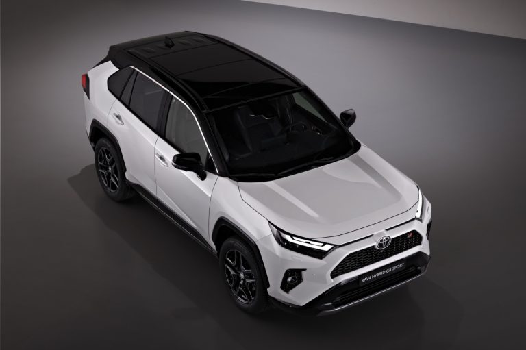 Toyota RAV4 GR Sport: el nuevo acabado deportivo para el SUV