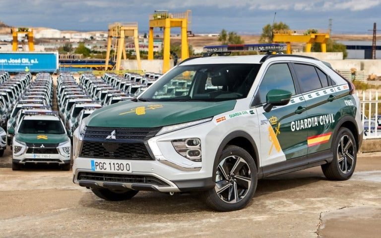 La Guardia Civil se electrifica: su flota se moderniza con los Mitsubishi Eclipse Cross PHEV