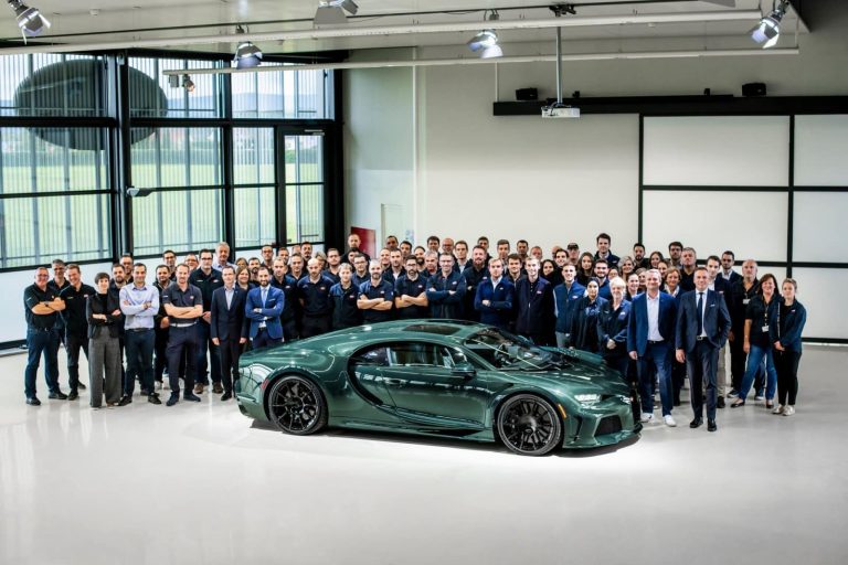 Bugatti bate un récord de ventas en 2022: 80 unidades entregadas