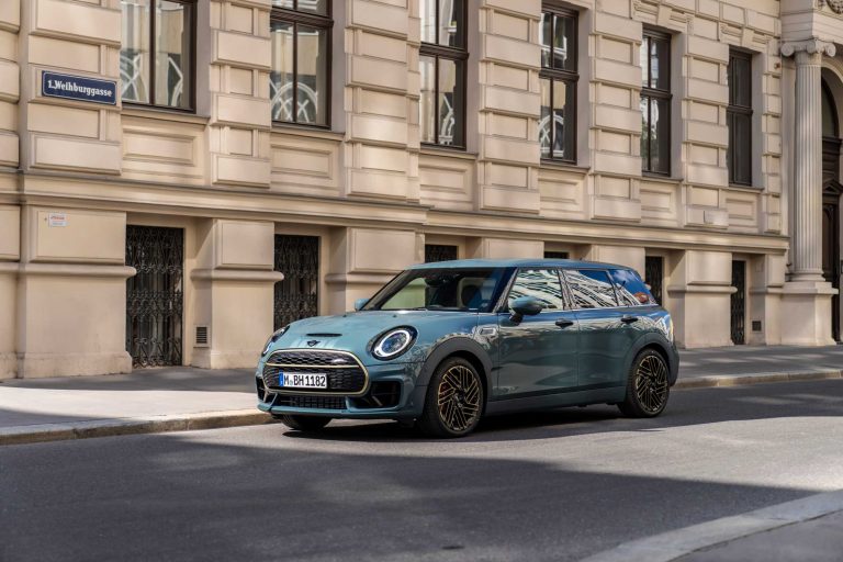 El MINI Clubman podría tener los días contados: 2024 sería su último año