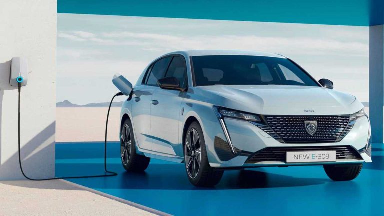 El Peugeot e-308 First Edition llega a España: sólo 20 unidades