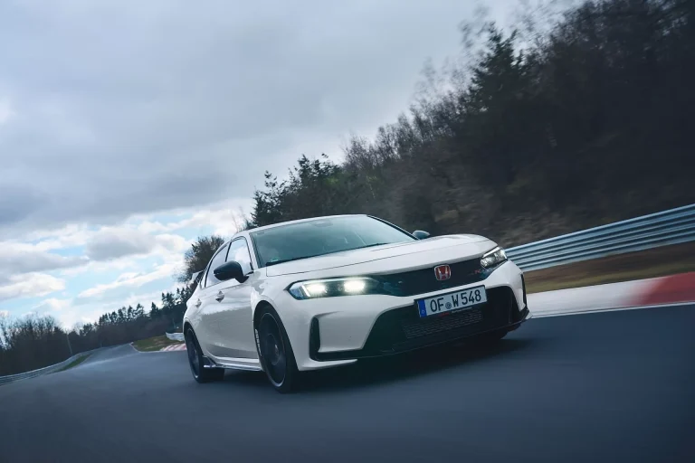 Vídeo: El Honda Civic Type R es el rey de los FWD en Nürburgring