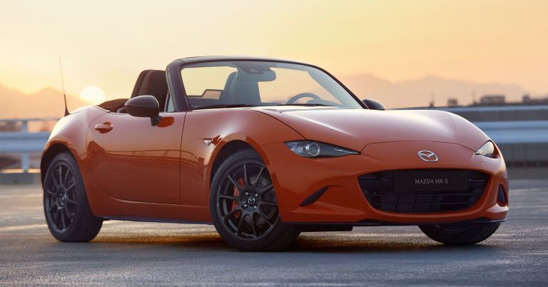 Mazda no llevará al MX-5 a la guerra de potencias con el Toyota GR86