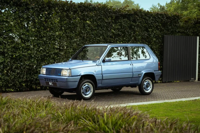 ¿Pagarías 30.000 euros por este Fiat Panda 4×4 clásico restomod?