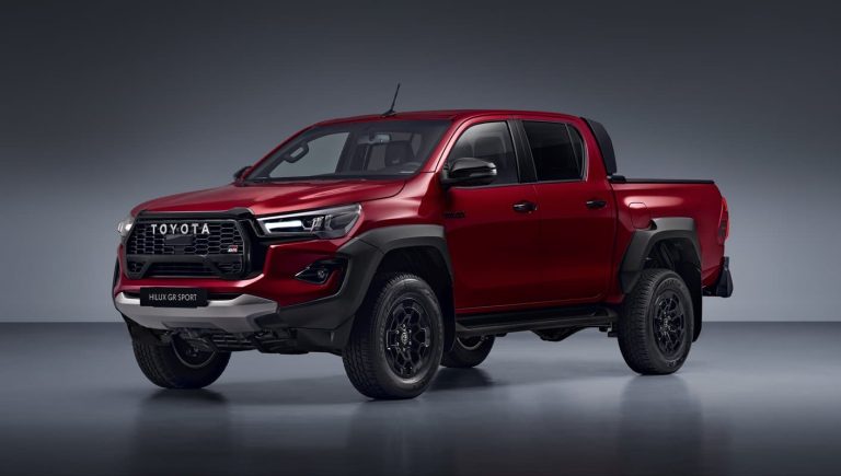 Toyota Hilux GR SPORT II: con inspiración en el Dakar