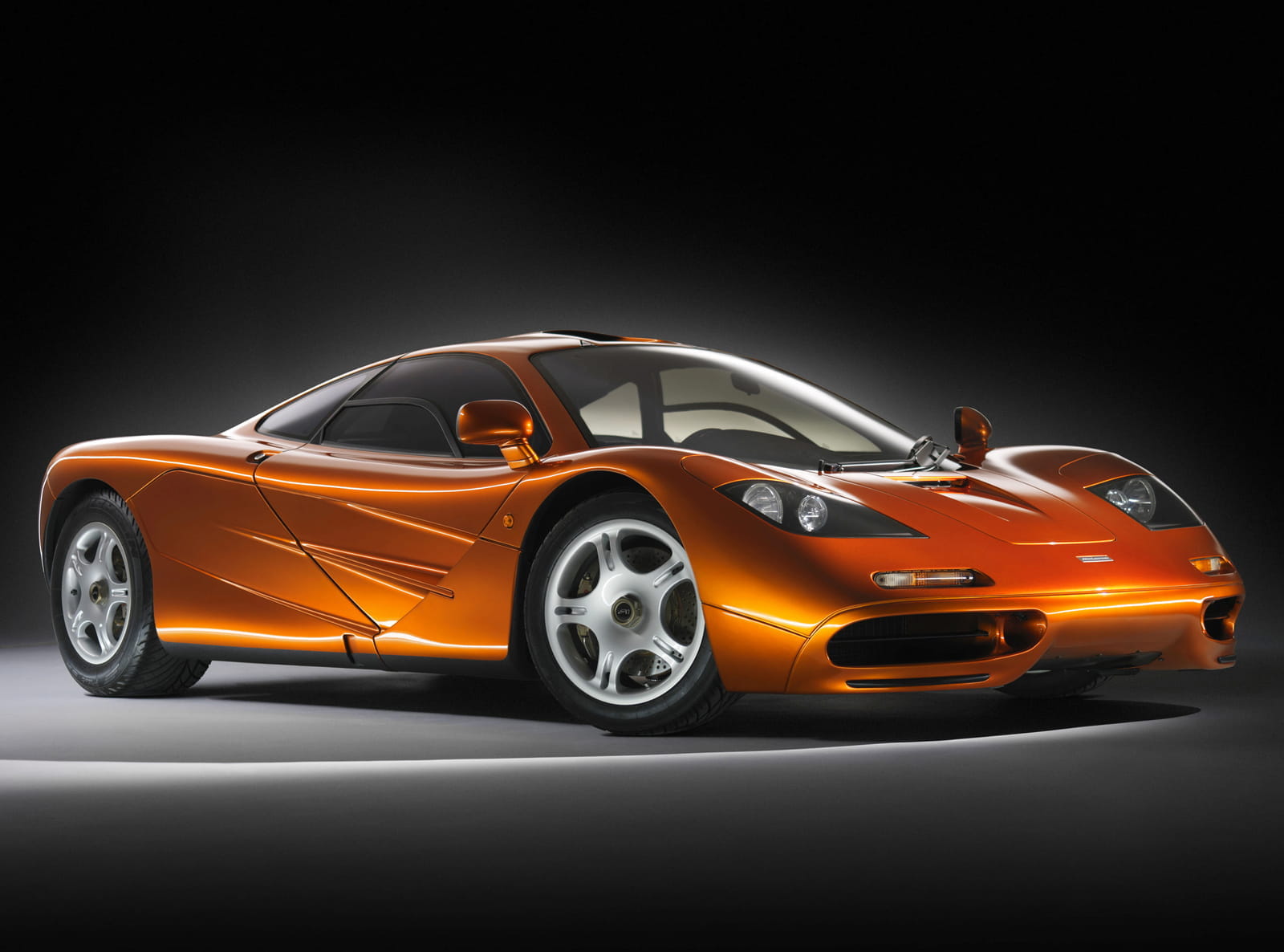 ¿Cuánto cuesta reparar la luna delantera de un McLaren F1? más que un coche nuevo