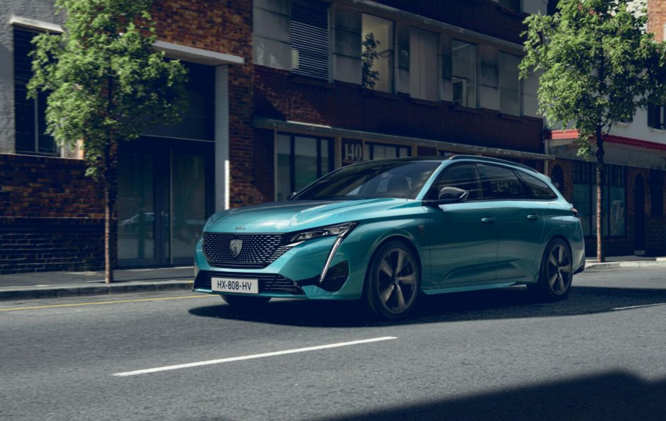 El Peugeot E-308 SW ya está disponible: no lo hace con un precio muy competitivo