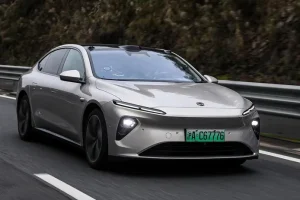Este NIO ha sido capaz de recorrer más de 1.000 km con una sola carga… ¿el secreto? baterías de estado semisólido