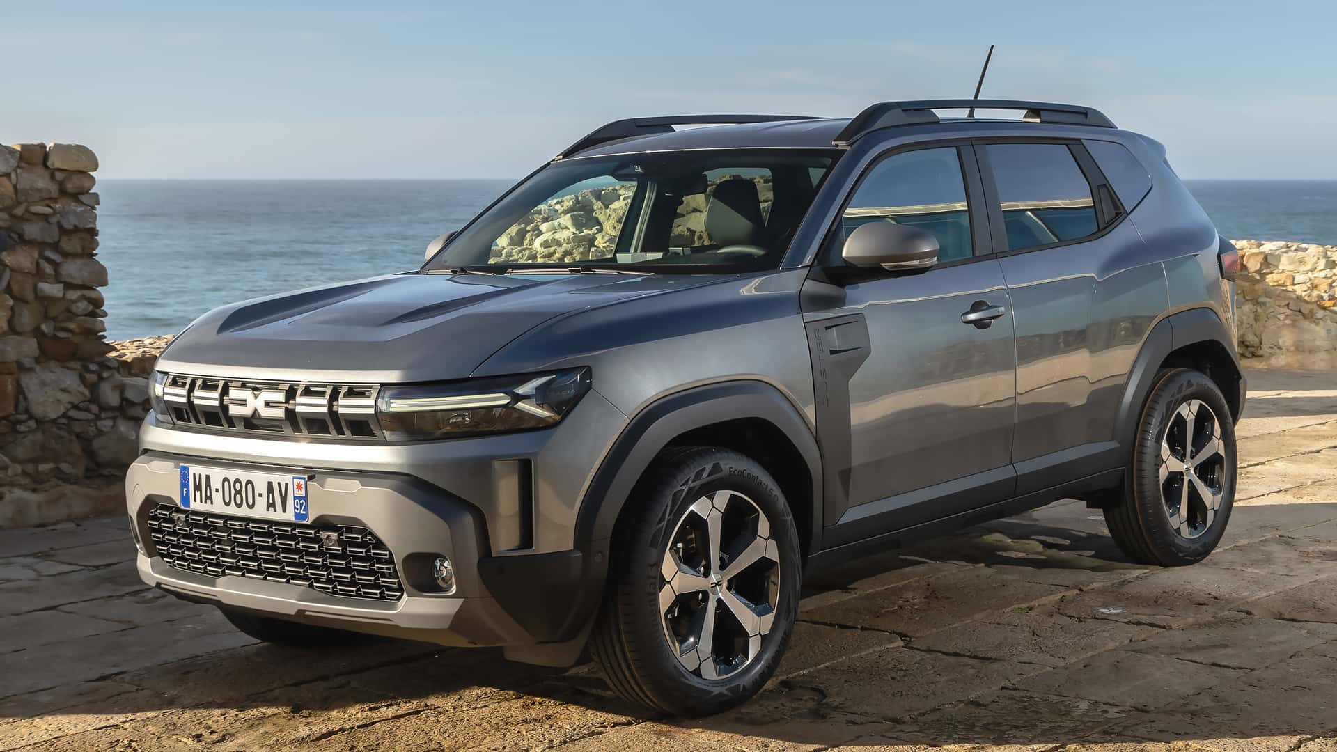 El Dacia Duster 2024 ya tiene precios en España: el superventas es ligeramente más caro