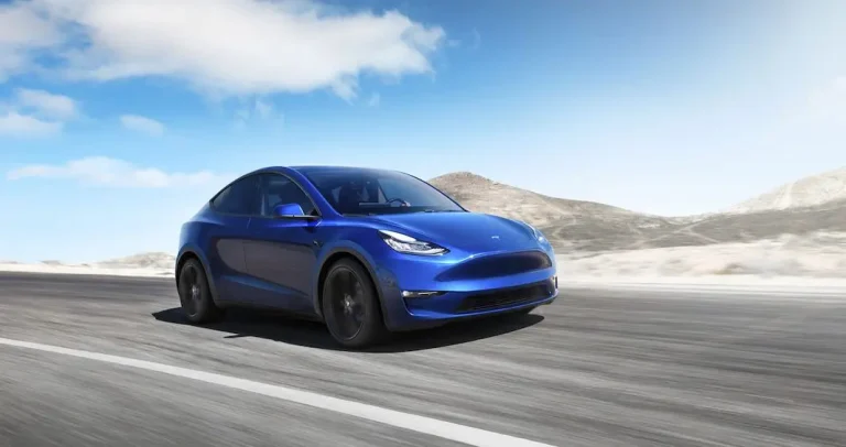 Tesla vuelve a romper el mercado: el coche más vendido del mundo en 2023 a precio de derribo