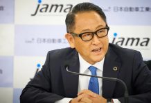 El CEO de Toyota cree que los eléctricos serán una parte minoritaria y sigue apostando por los motores térmicos