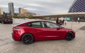 El renovado Tesla Model 3 Performance filtra sus datos: dos motores y una potencia que no te dejará indiferente