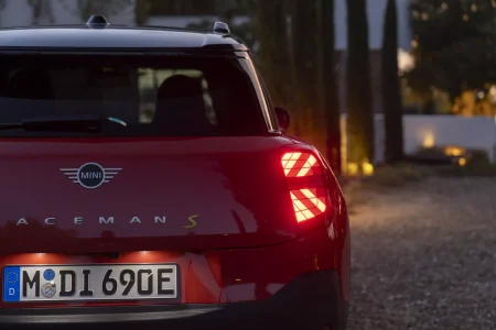 MIN-Aceman-55-2048×1366