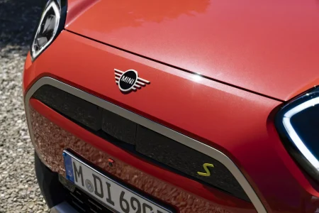 MIN-Aceman-70-2048×1366