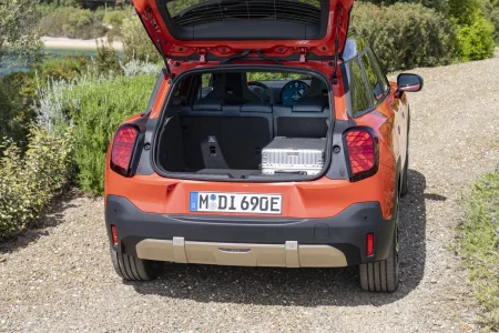 MIN-Aceman-100-2048×1366