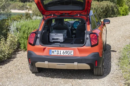 MIN-Aceman-101-2048×1366