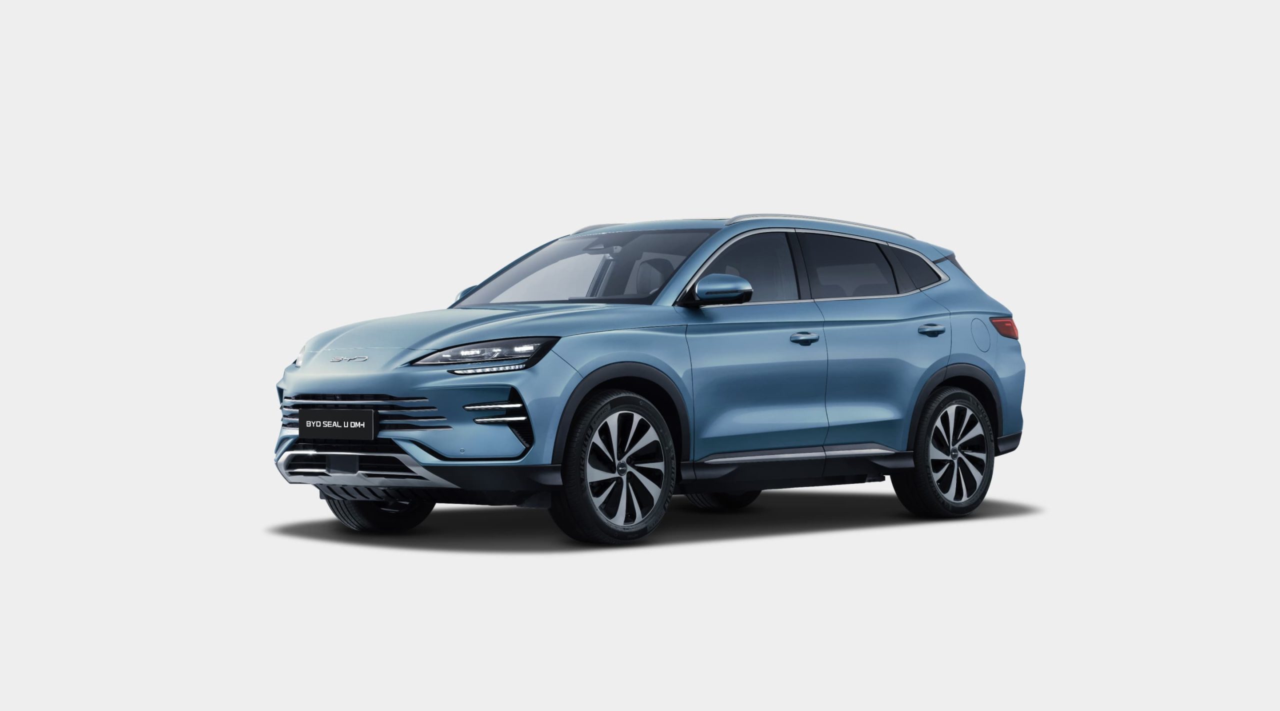 BYD Seal U DM-i: El primer híbrido enchufable del fabricante en España ya tiene precios