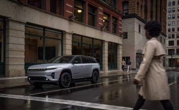 Jeep Wagoneer S: más de 482 km de autonomía… y 600 CV de potencia. Y sí, es eléctrico