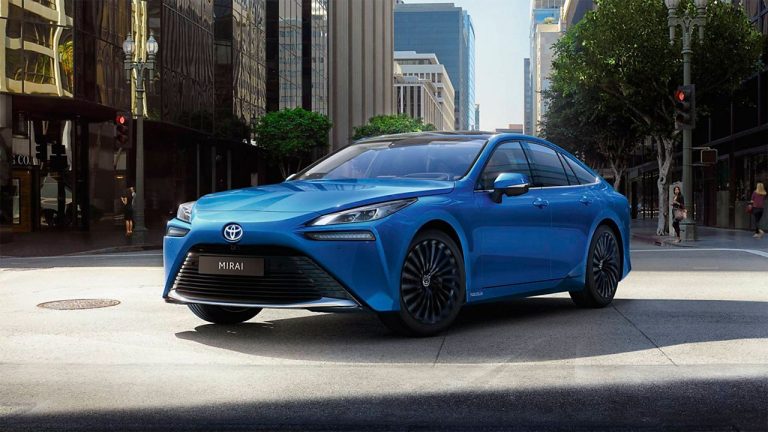 Los propietarios de un Toyota Mirai comienzan a denunciar a la marca: el calvario de vivir con un coche de hidrógeno