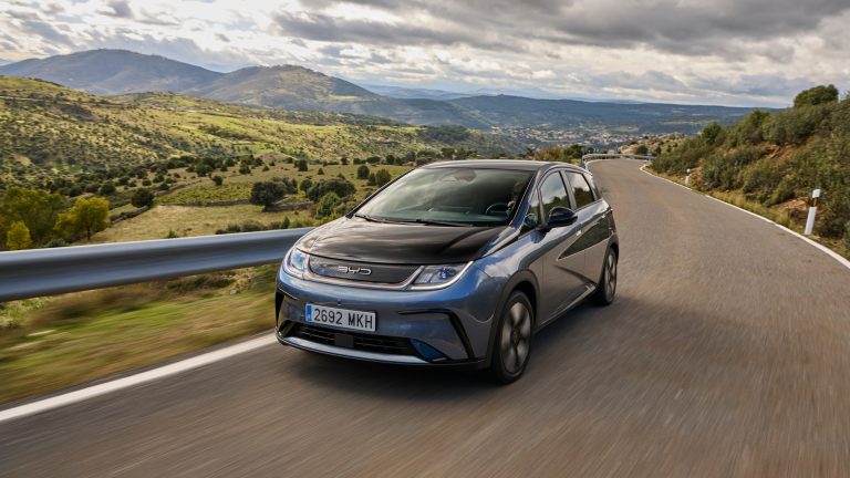 El BYD Dolphin es uno de los coches eléctricos más baratos del mercado: ahora desde 19.990 euros