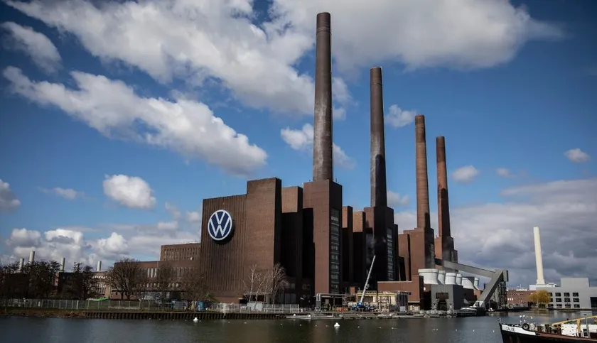 Lo nunca visto: Volkswagen podría cerrar fábricas en Alemania