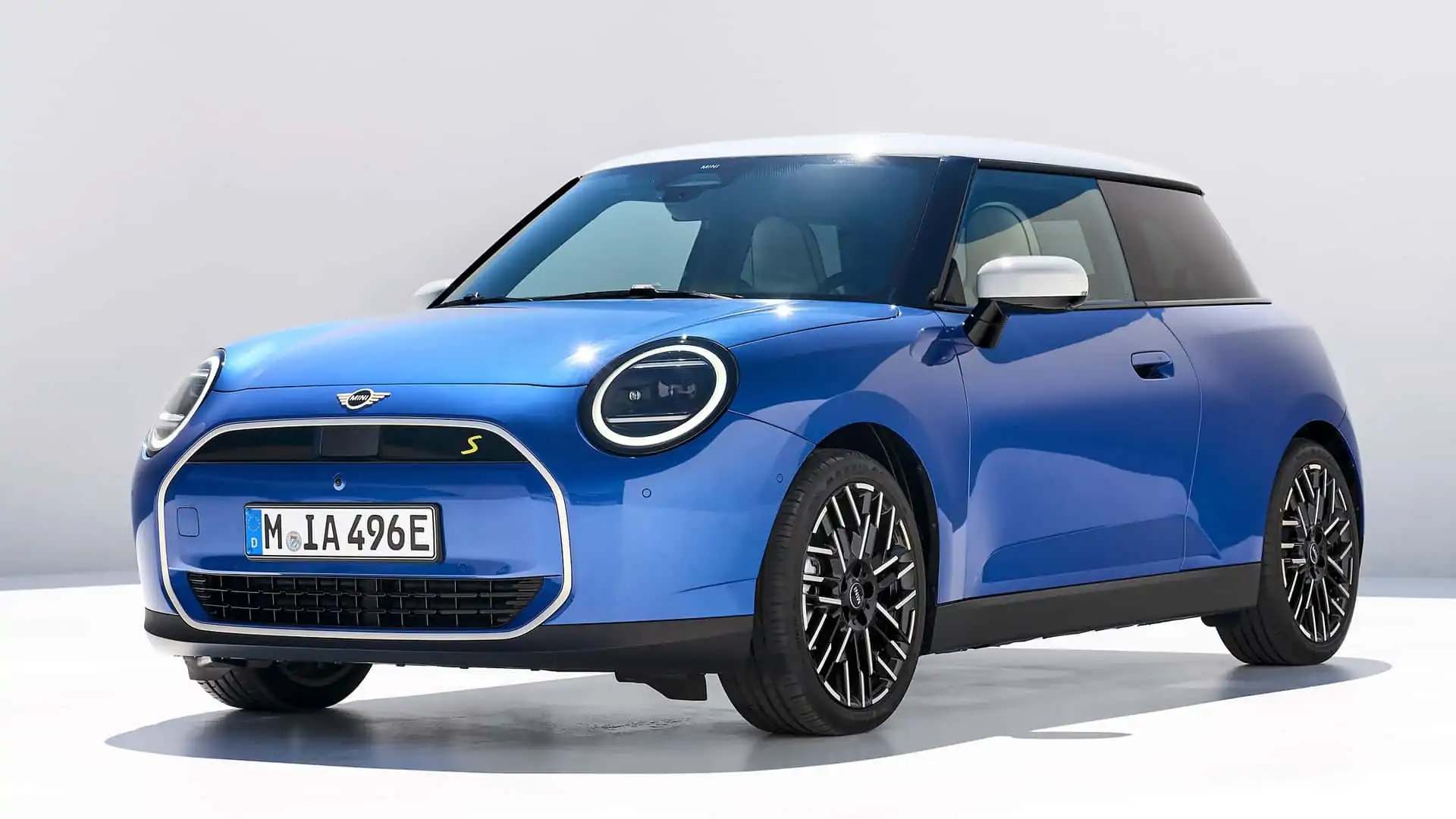 Las ventas de coches eléctricos en Alemania sufren un desplome del 69%: el país recupera de urgencia las ayudas