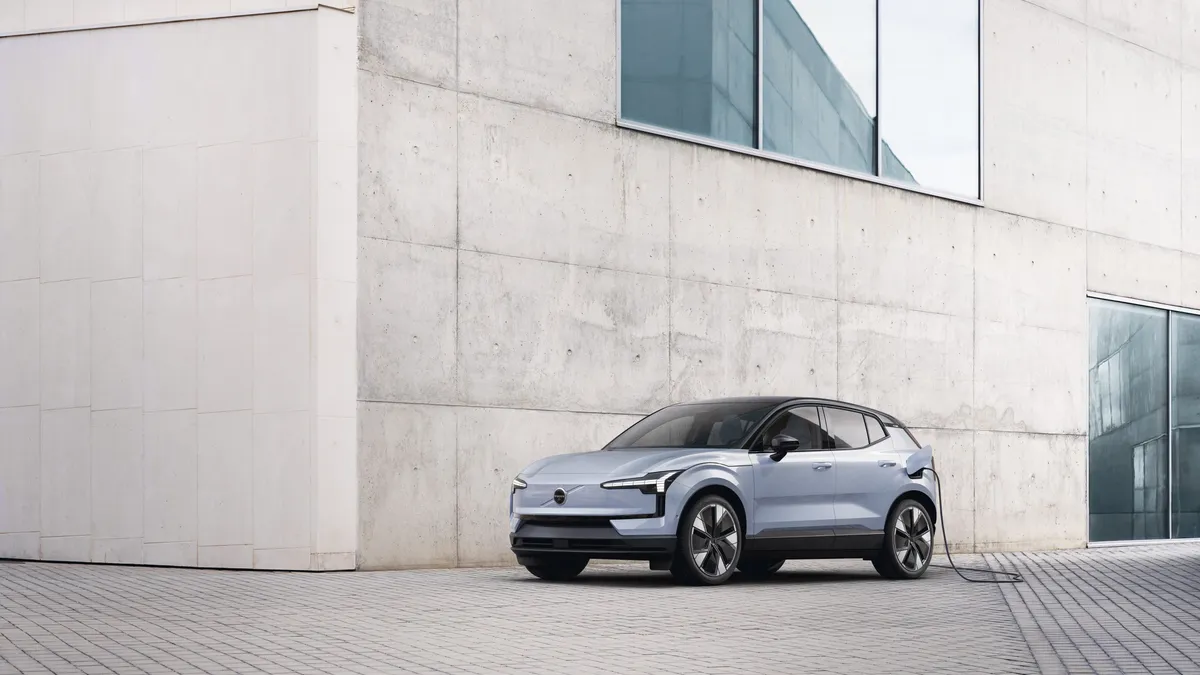 Volvo no será 100% eléctrica de momento: seguirá vendiendo coches de combustión más allá de 2030