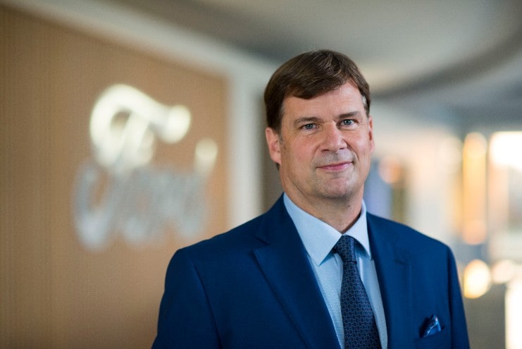 El CEO de Ford vuelve en shock de China después de probar sus eléctricos: «están por delante de nosotros»