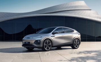 Xpeng llega al mercado español con 10 concesionarios y tres vehículos 100% eléctricos: estos son sus precios